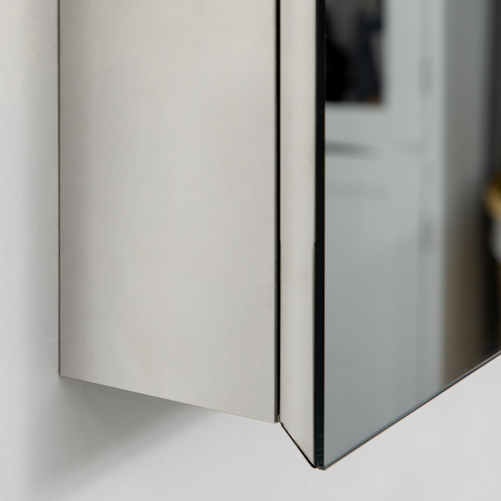 kleankin Spiegelschrank, Badschrank, 3 Regalfächer, rostfreier Metallrahmen, 39x12x60cm, Silber