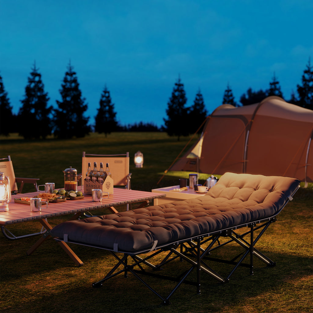Outsunny Faltbares Campingbett mit robuster und tragbarer Matratze, Transporttasche und rutschfesten Füßen, Schwarz